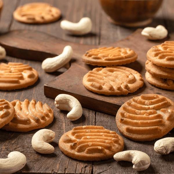 Good Day Britannia Cashew Cookies, 905 g , 10N*82.7= 827 g (Weight May Varie) grocery