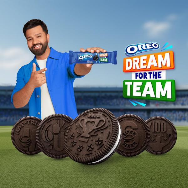 Cadbury Oreo Vanilla Flavour Creme Sandwich Biscuit Mega Family Pack, 876.75 g grocery