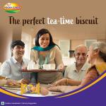 Sunfeast Marie Light Active, Marie Biscuits with Iron and 6 Vitamins, Tea-Time Biscuits Family Pack, Wheat, 956G/1KG grocery