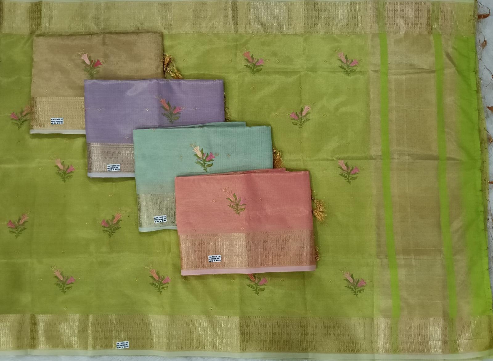 Women's Silk Cotton Saree With Blouse Piece