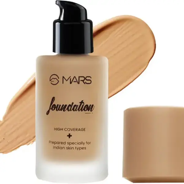 Foundation & Nail Polish Combo