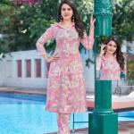 WOMAN KURTA SETS