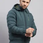 Men Green Solid Hooded Full Sleeve Jacket