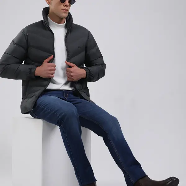 Men Grey Solid Hooded Full Sleeve Jacket
