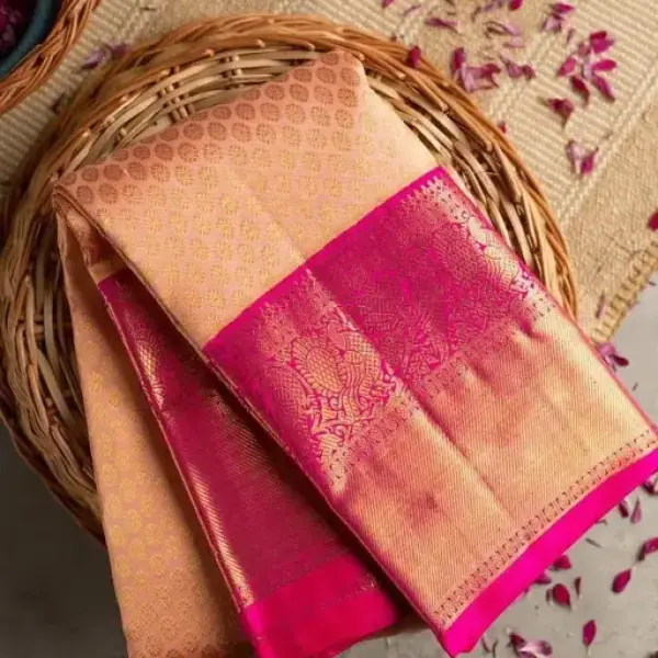 Designer silk saree with zari pattern