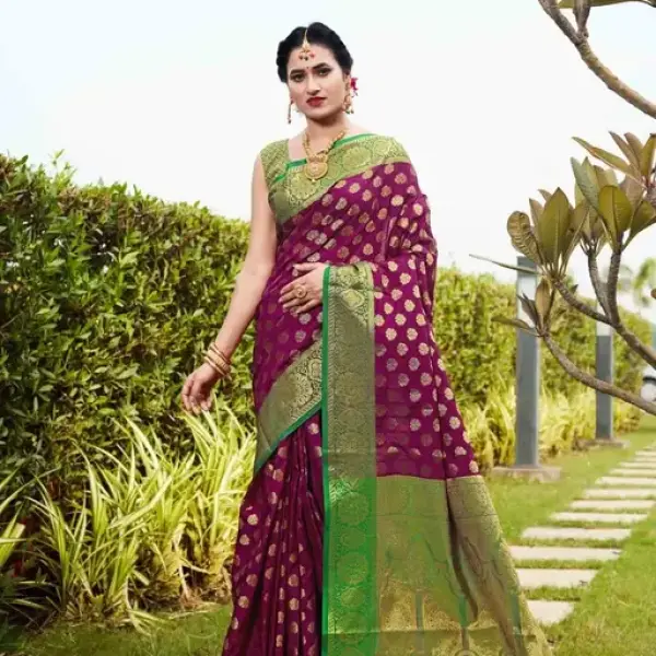 Women's banarasi silk saree