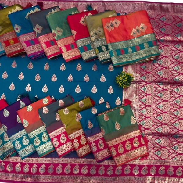 Women's Gulbhar   silk Saree