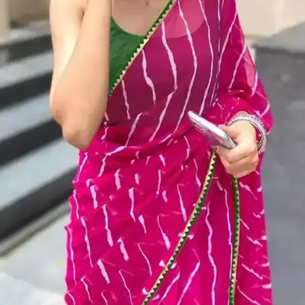 Women's Lehariya Printed Saree