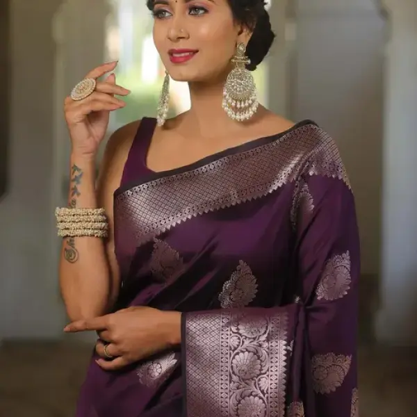  Banarasi Lichi Silk Jecqurd Saree