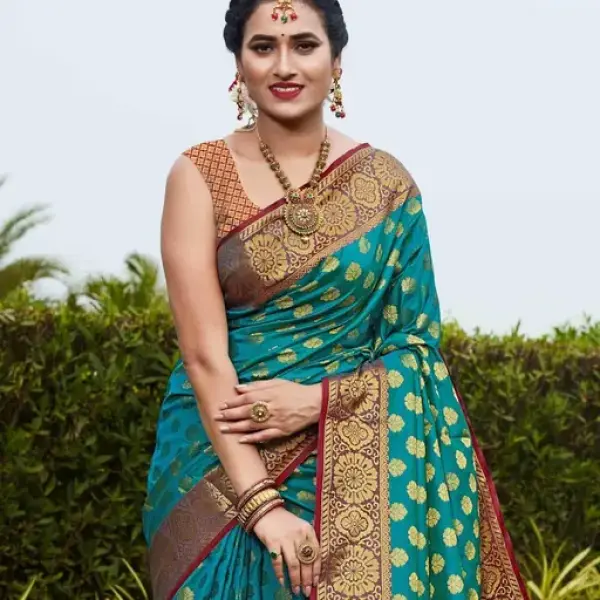 Women's banarasi silk saree