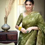  Woven, Embellished Kanjivaram Silk Blend, Jacquard Saree