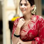  , Embellished Kanjivaram Silk Blend, Jacquard Saree