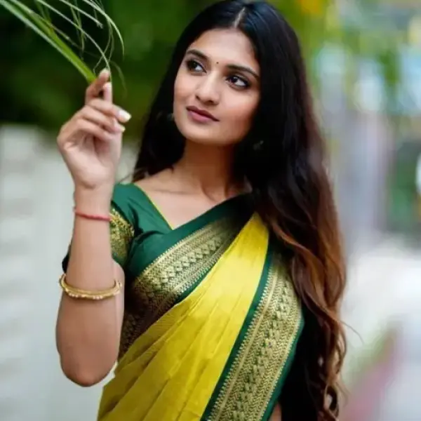 Shop Luxurious Collection of Paithani Silk Sarees