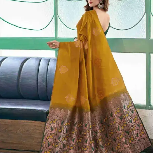  Zamkudi Top Rated Jacquard Woven Banarasi Saree