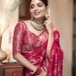  Woven, Embellished Kanjivaram Silk Blend, Jacquard Saree