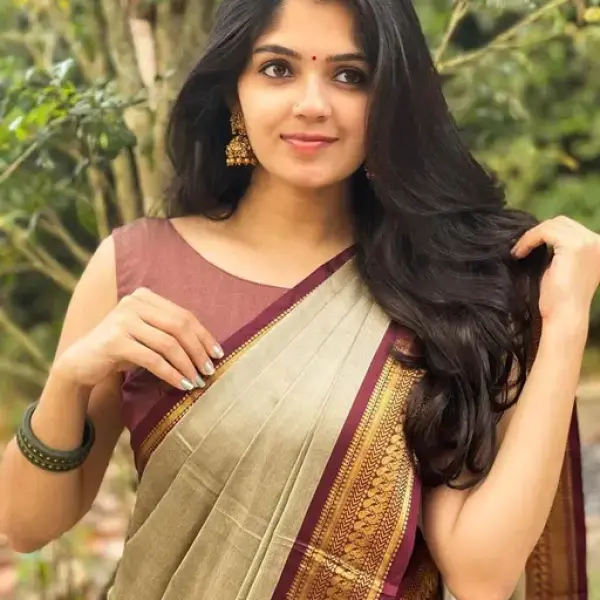  Shop Luxurious Collection of Paithani Silk Sarees