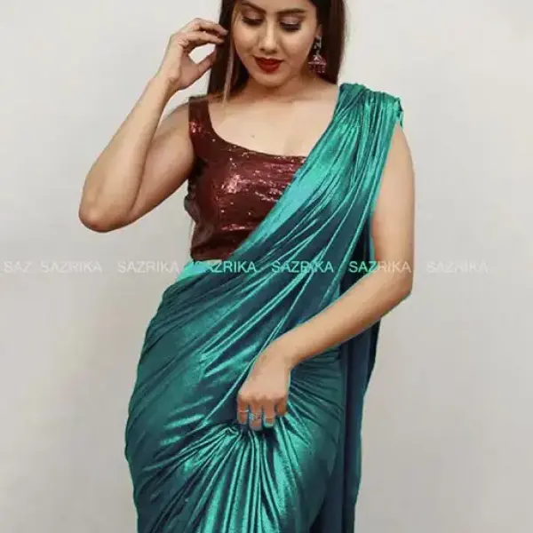 Women's Saree With Blouse