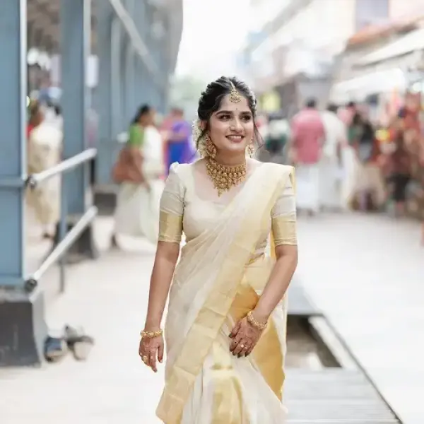  Kasavu Cotton Blend White Saree
