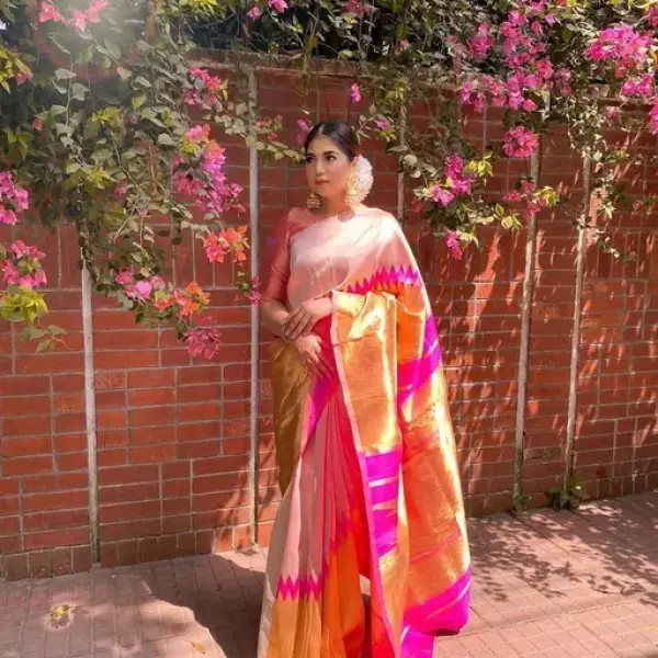  Nidhhi Wedding Look Should Banarasi Soft Lichi Silk Saree