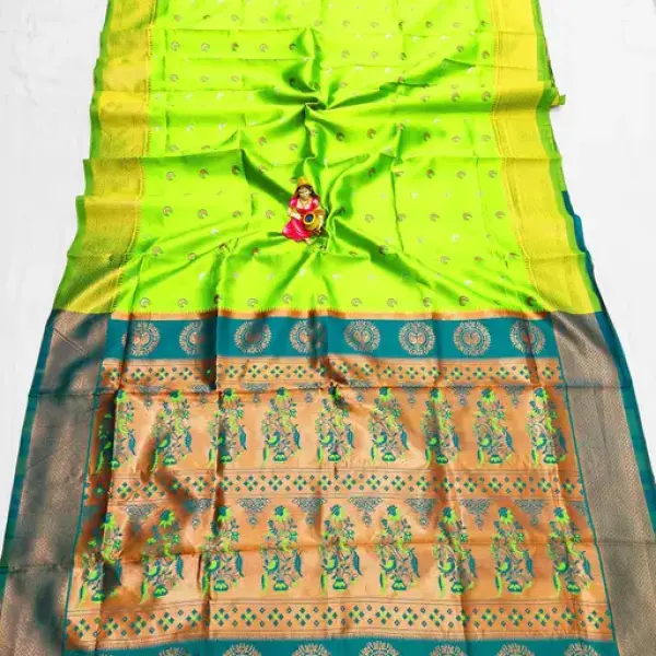 Women's Kanchipuram Paithani saree