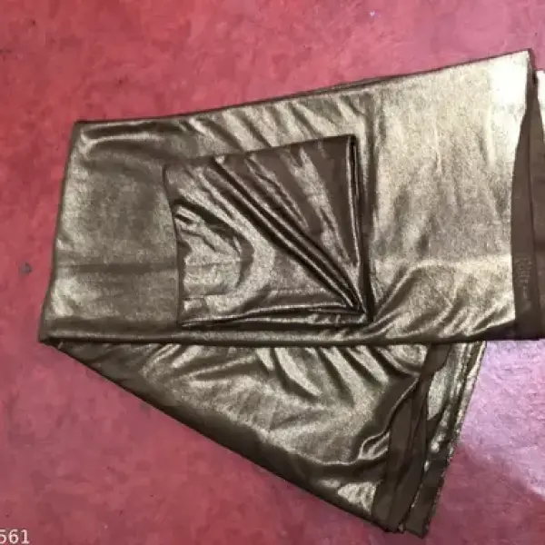 Women's Saree With Blouse