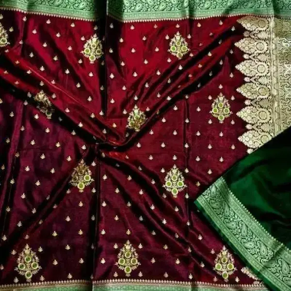 Daniyal Fabrics Present Latest Exclusive Banarasi Saree