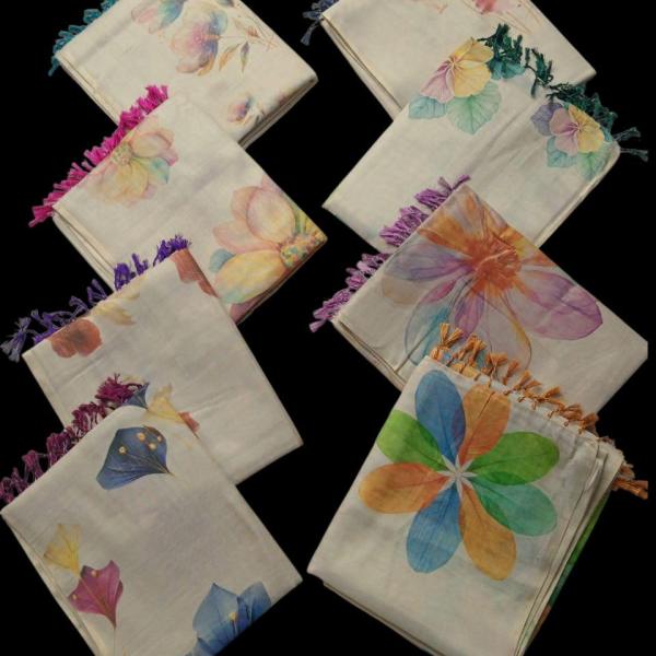 Women's Cotton Printed Saree With Unstitched Blouse Piece