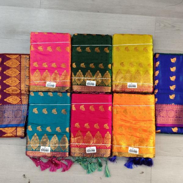 Women's ARADHYA SILK  Elegant lotus design  Rich  saree