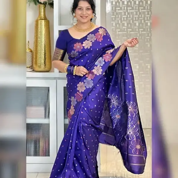  flower looking saree