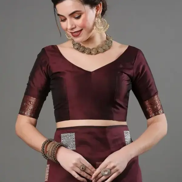 Women's Copper & Silver Zari Weaving Banarasi Soft Silk Beautiful Ethinic Wear Saree